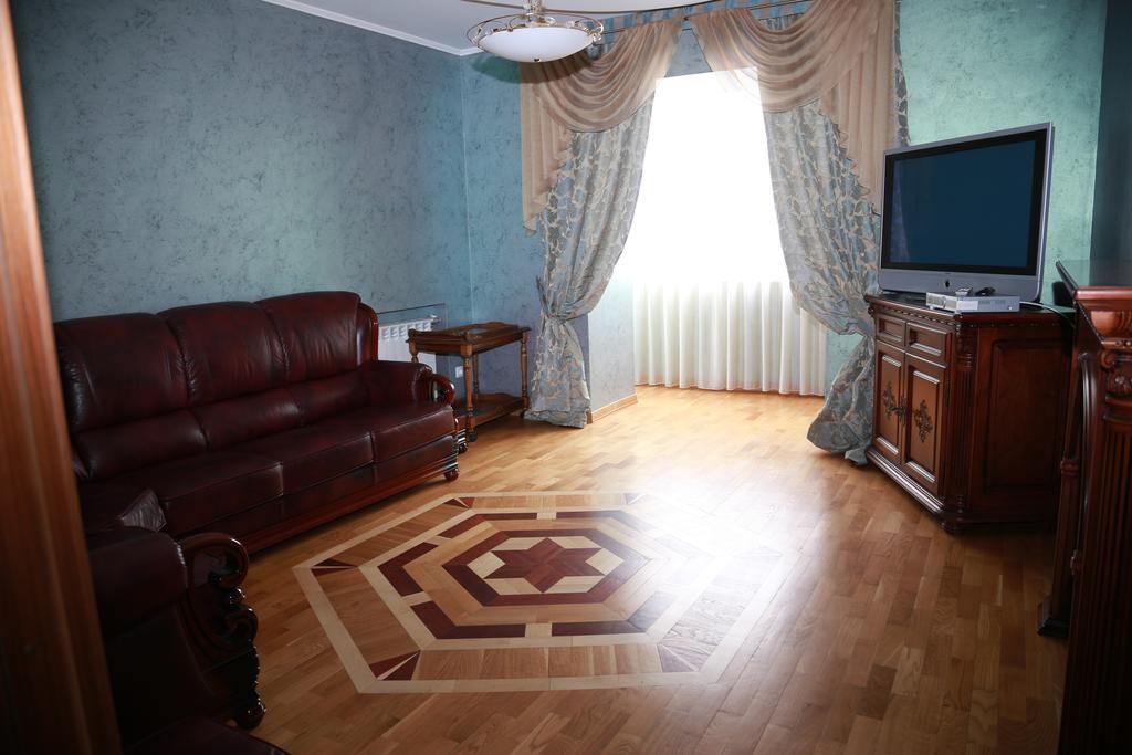 Aparthotel Reviera-Saratov Buitenkant foto